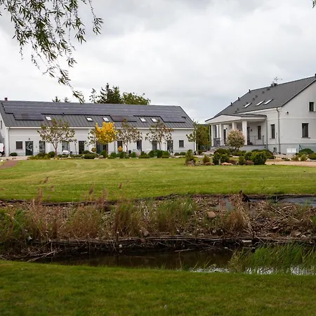 Отель Folwark Matecznik - Spichlerz