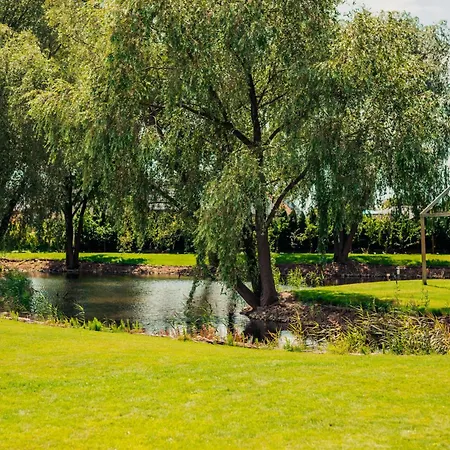 Folwark Matecznik - Spichlerz Отель