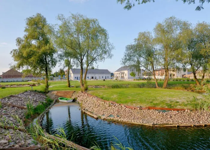 Hotel Folwark Matecznik - Spichlerz Sedzinko